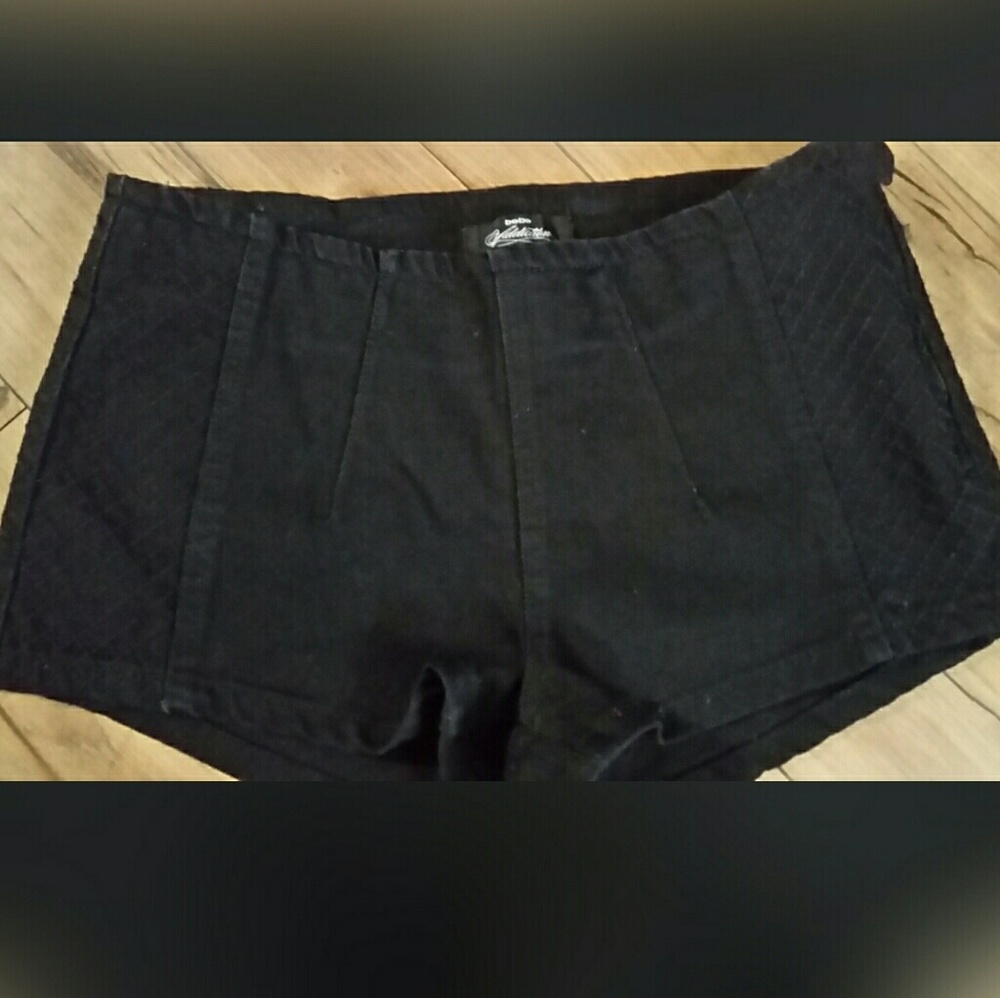 Bebe Addiction Black Denim Shorts 27 Side Zip Women’s